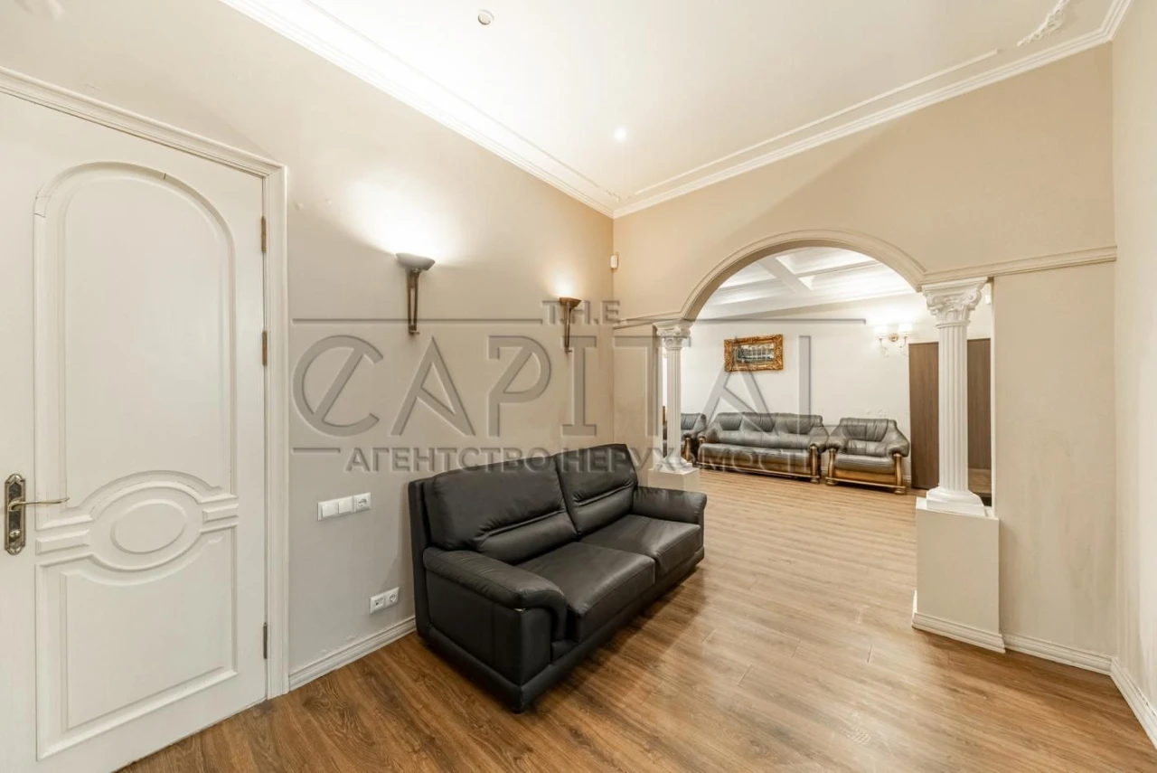 Apartment for Sale, Institute Street, Pechersky District, Khreshchatyk