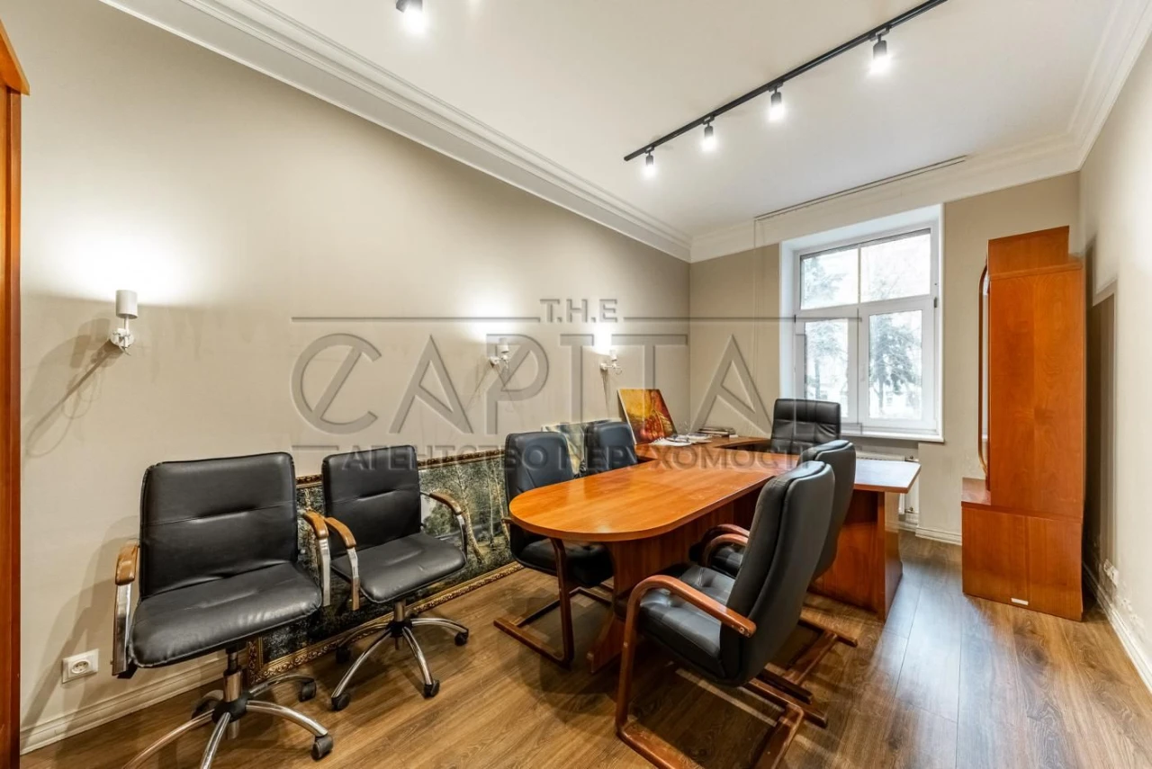 Apartment for Sale, Institute Street, Pechersky District, Khreshchatyk
