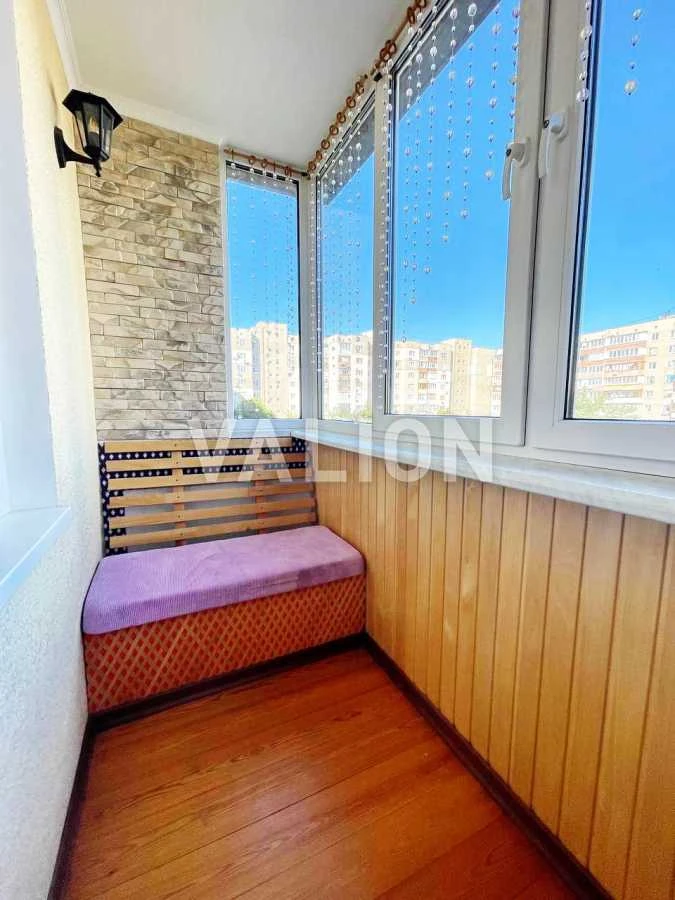 For Sale: 3-bedroom apartment (70 sq m) in Kyiv, Dniprodvyzh district