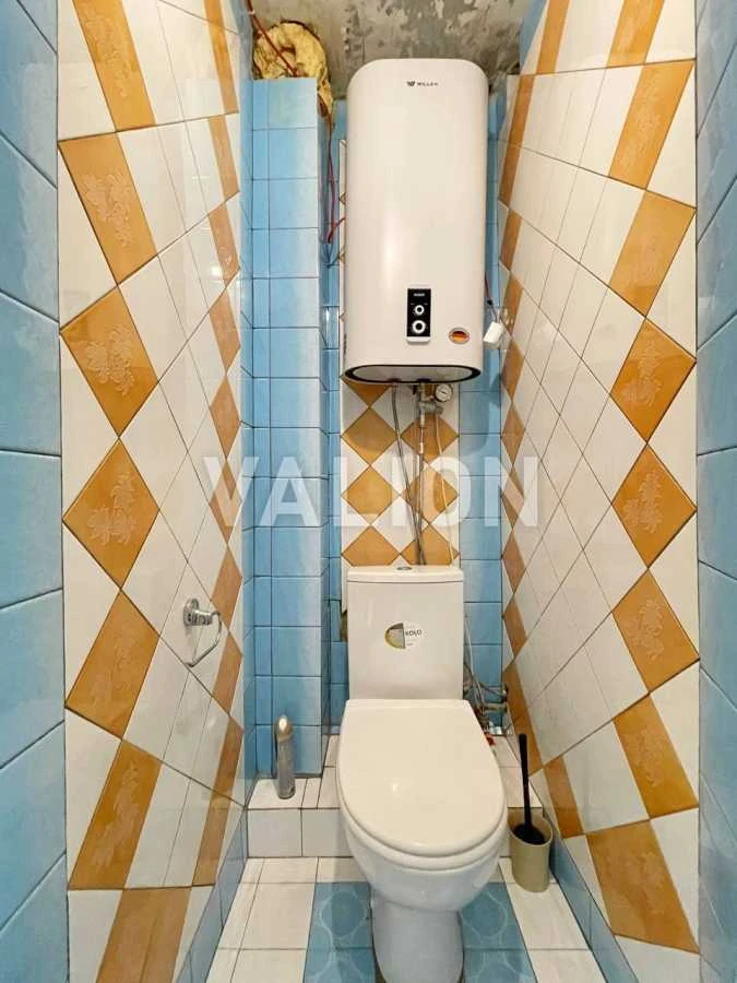 For Sale: 3-bedroom apartment (70 sq m) in Kyiv, Dniprodvyzh district