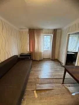 For sale 3-room apartment, Prospect of Science, metro 23 August. Pavlov.