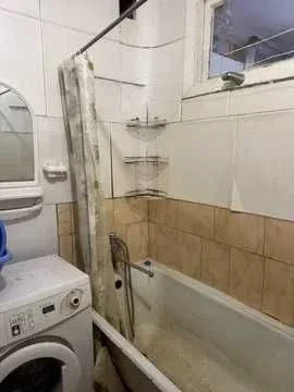 For sale 3-room apartment, Prospect of Science, metro 23 August. Pavlov.