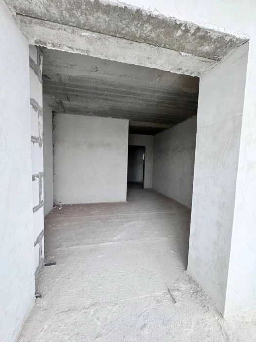 Продаю 2 кімнатну квартиру в Новобудові