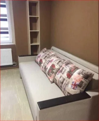 Selling 1 room studio apartment in an industrial area.