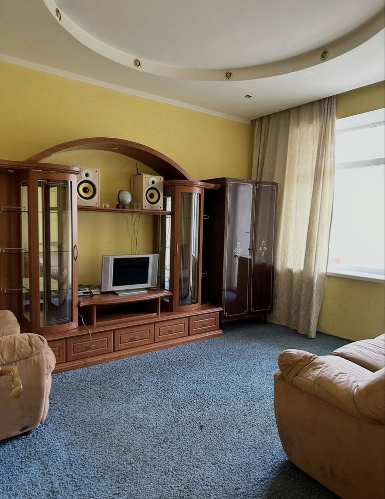 For Sale: 2-bedroom apartment on St. Gregory Skovoroda (Pushkinsk) Street