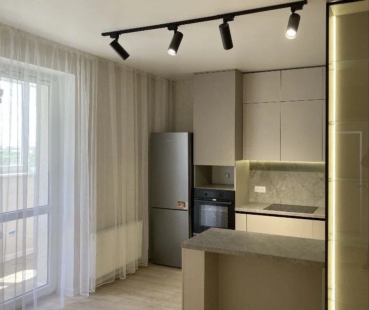 Selling a 2-bedroom apartment 58 sq m in the Mira residential complex