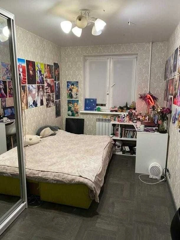 Urgent 3-room apartment in New Homes. Working with certificates!