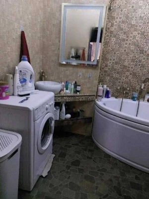 Urgent 3-room apartment in New Homes. Working with certificates!