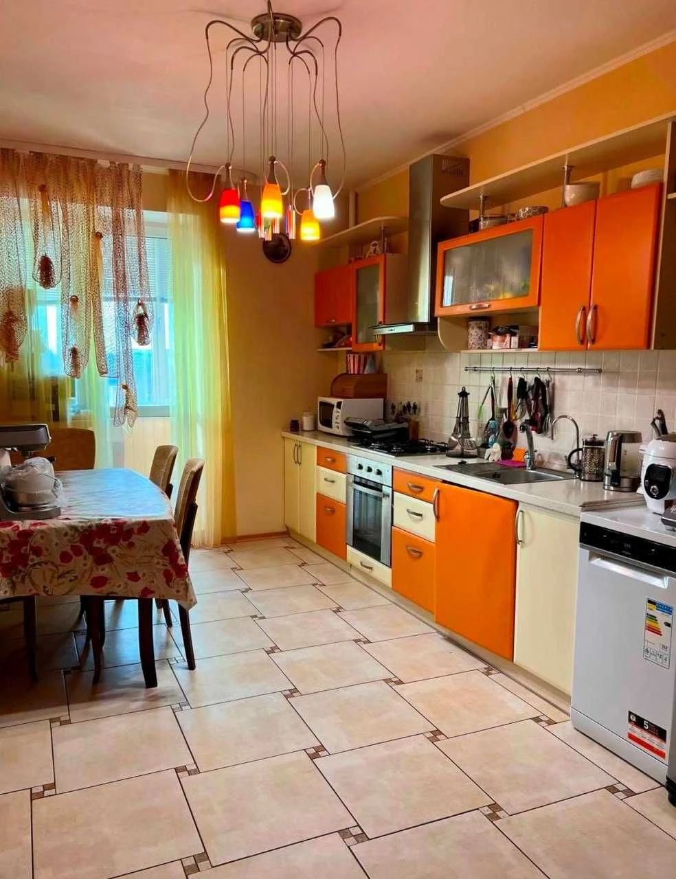 Продам 3 к кв, Созидатель, автономка, газ, кирпич, 6/10 ул.А