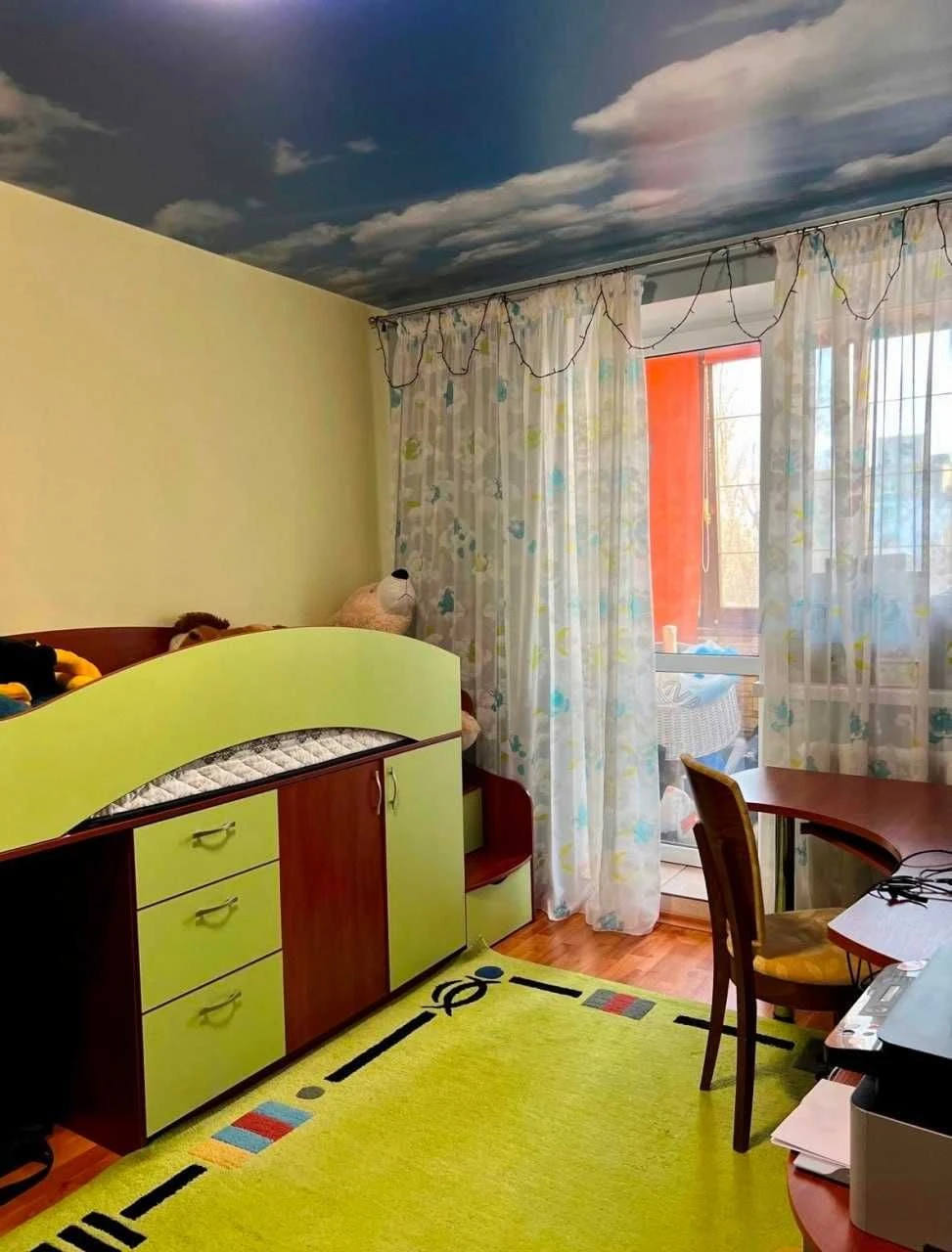 Продам 3 к кв, Созидатель, автономка, газ, кирпич, 6/10 ул.А