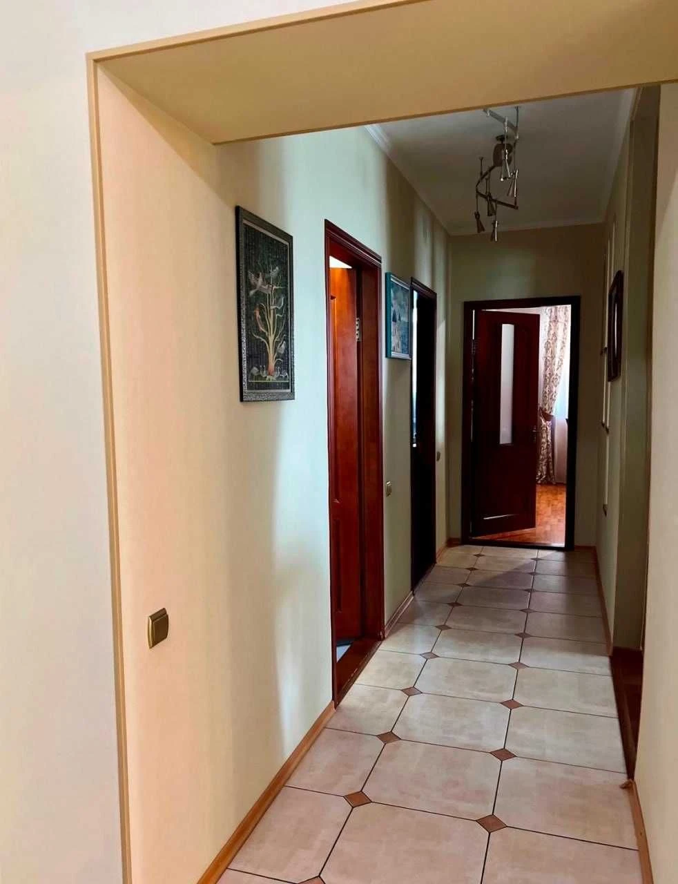 Продам 3 к кв, Созидатель, автономка, газ, кирпич, 6/10 ул.А
