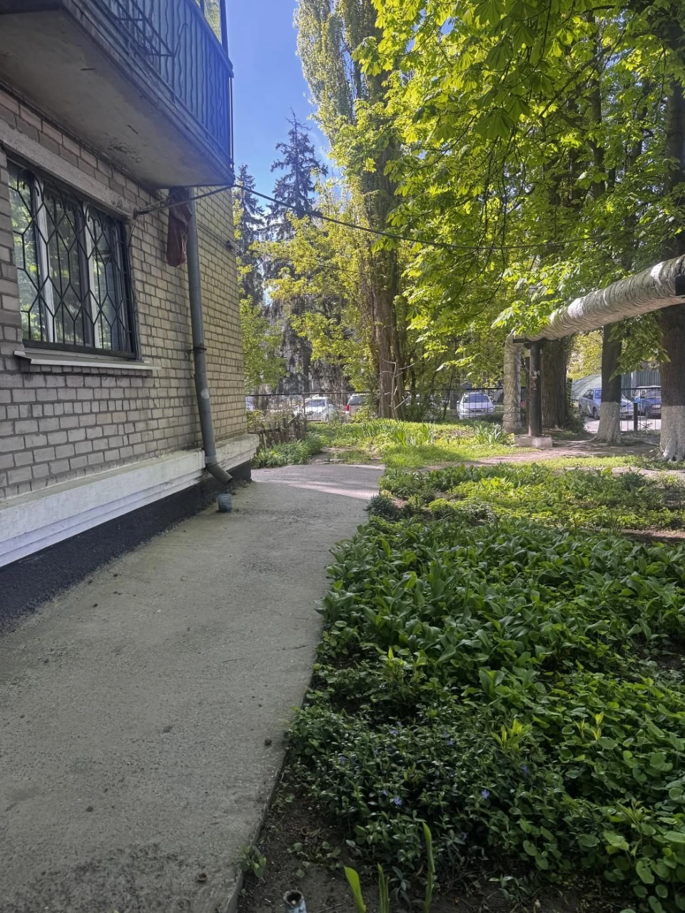 Продам 2 кім.кв.проспект Богдана Хмельницького,Тітова