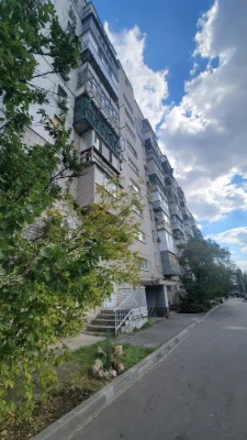 Продам 1-комнатную квартиру в кирпичном доме.