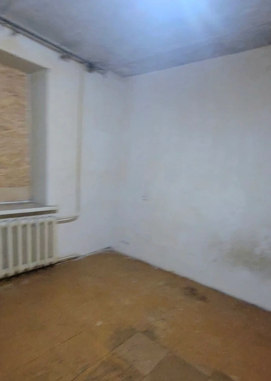 Продам 1-комнатную квартиру в кирпичном доме.