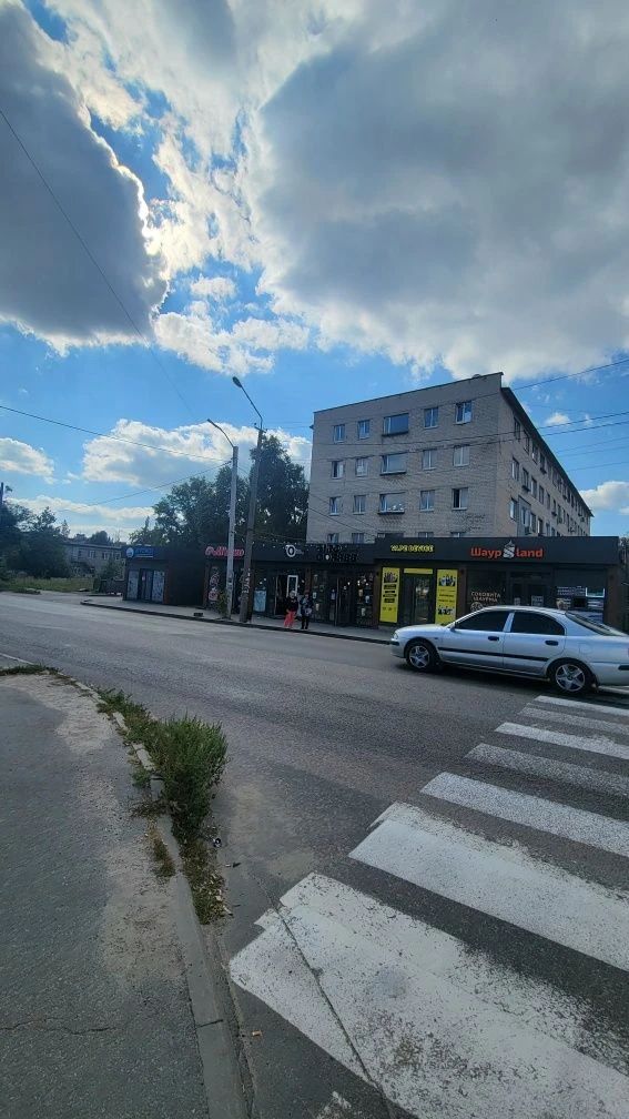 Продам 1-комнатную квартиру в кирпичном доме.