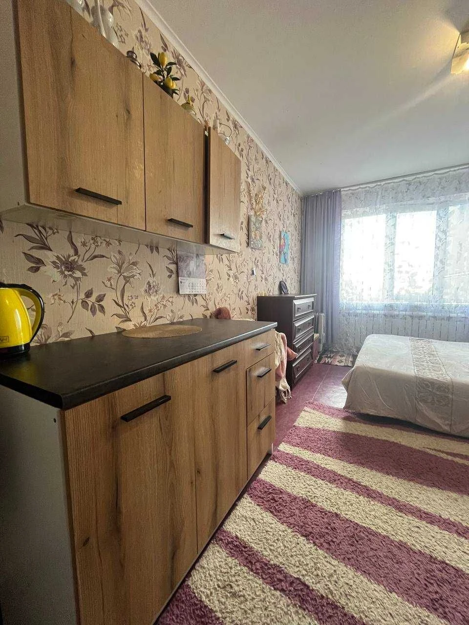 Продам 1 кімнатну  квартиру с ремонтом пр. Поля (Кірова) Пар