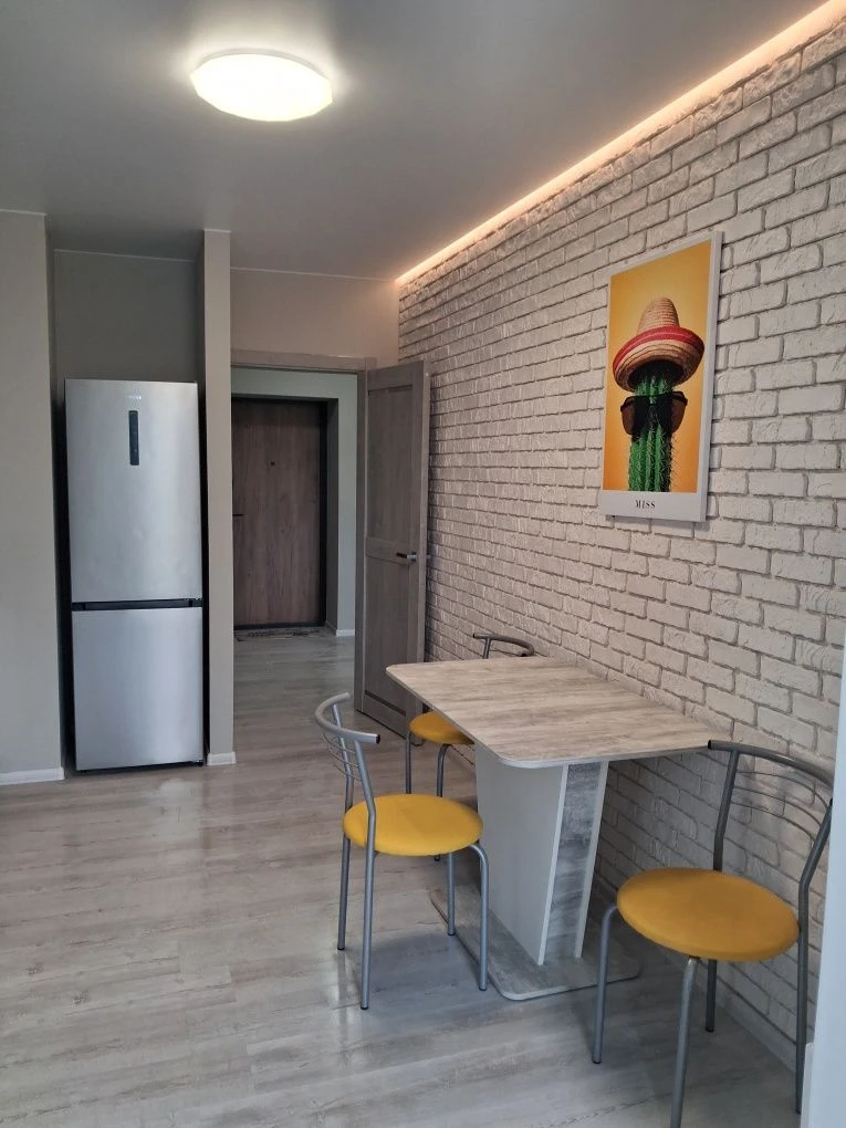 Продам квартиру 42м² ЖК Счастливый 2! Газ! Ремонт! Дафы!