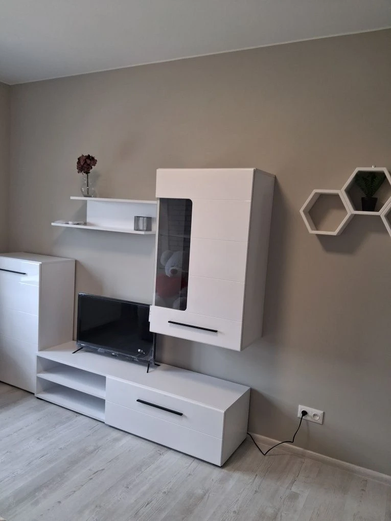 Продам квартиру 42м² ЖК Счастливый 2! Газ! Ремонт! Дафы!
