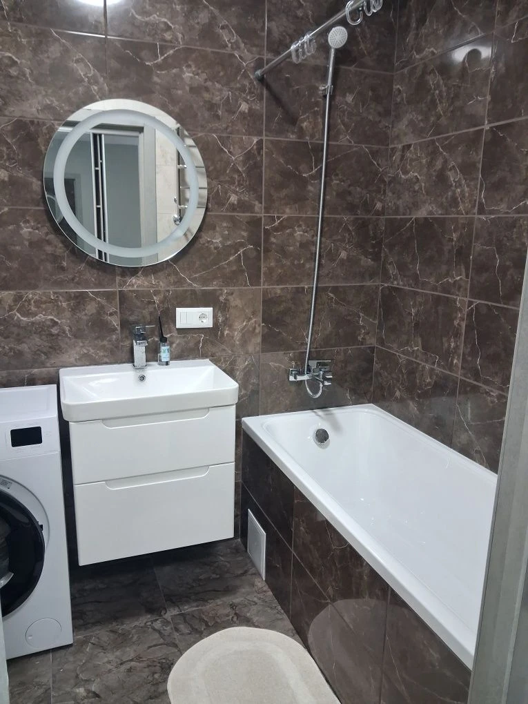 Продам квартиру 42м² ЖК Счастливый 2! Газ! Ремонт! Дафы!