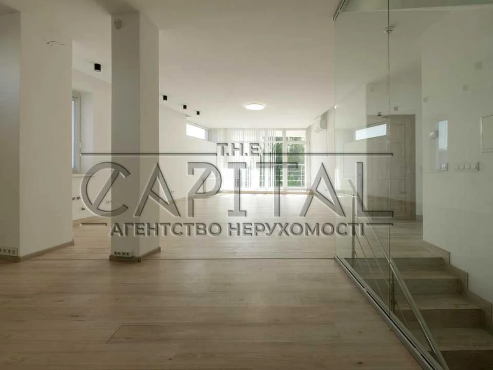 Дом. Киев, улица Николая Соловцова