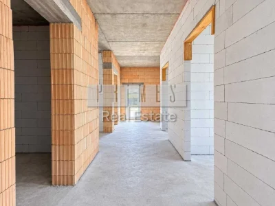 Sale of a house in a gated community in O