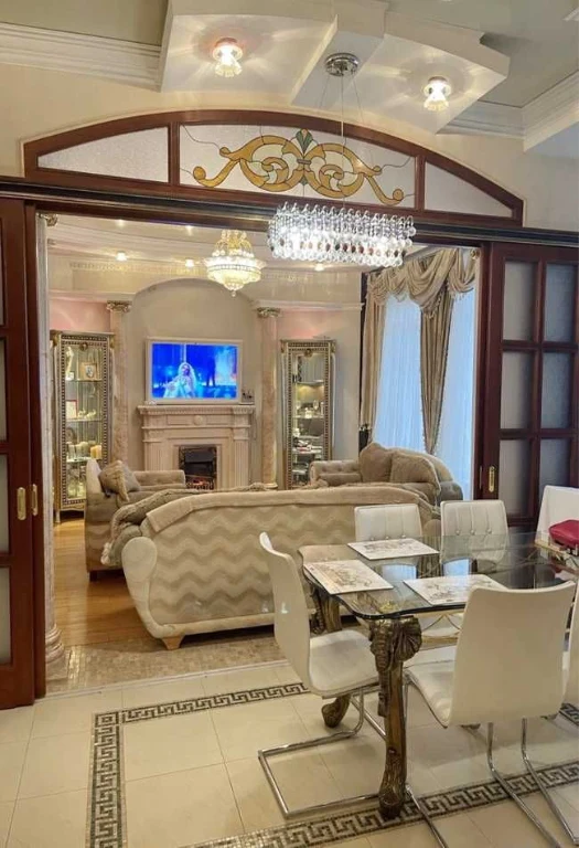 Baz-05 Продам 3-х кімнатну квартиру в елітному комплексі біл