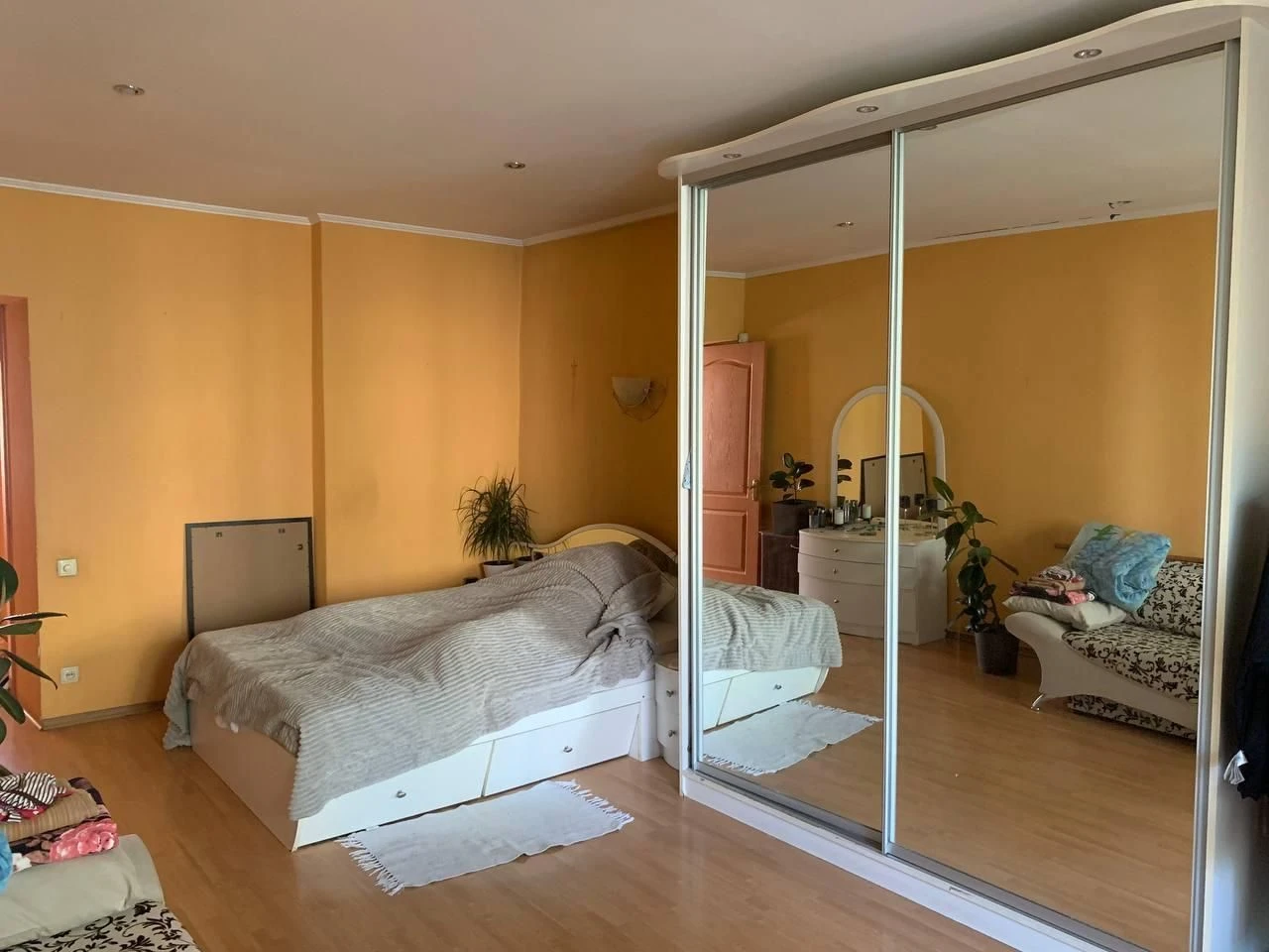 Продається квартира, 50 кв.м, в Сталінку, Центр міста. (3-204-96