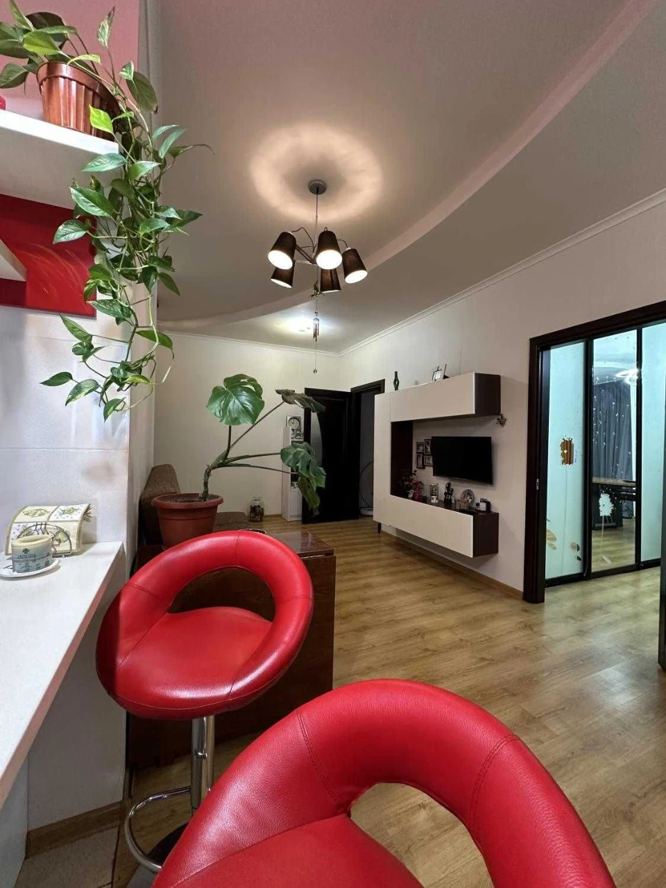 For Sale: 2-bedroom apartment with renovation, 78 sq.m, in the "Seven Samurai" residential complex