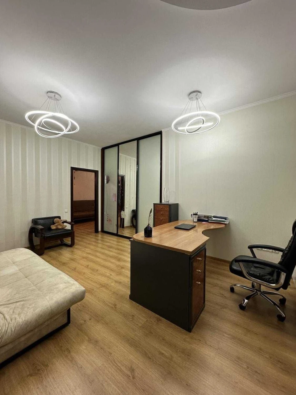 For Sale: 2-bedroom apartment with renovation, 78 sq.m, in the "Seven Samurai" residential complex