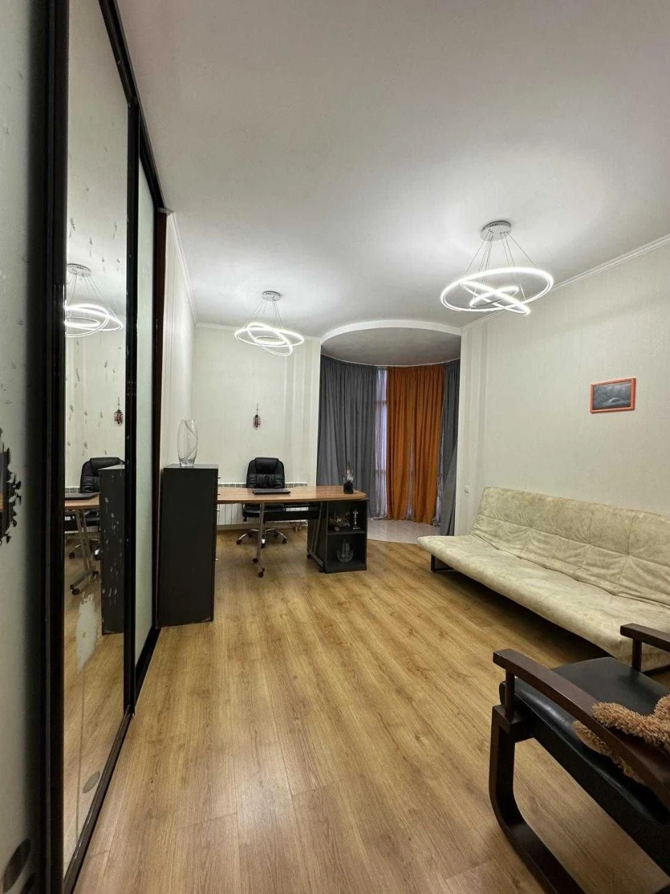 For Sale: 2-bedroom apartment with renovation, 78 sq.m, in the "Seven Samurai" residential complex