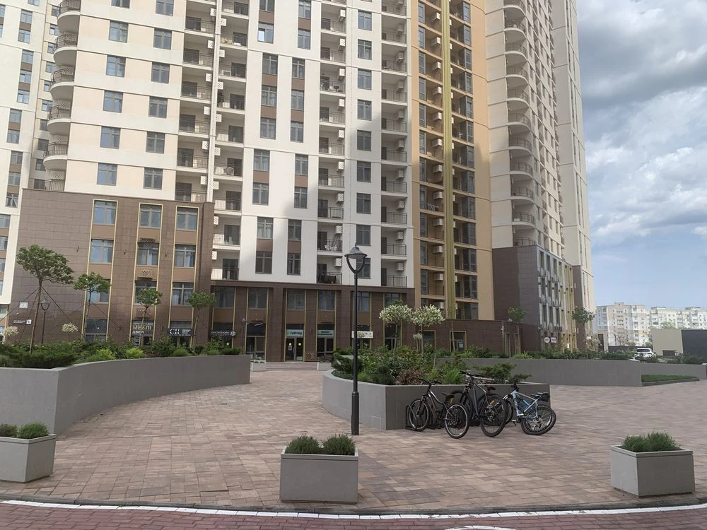 Sale of a 2-bedroom apartment in a new complex near