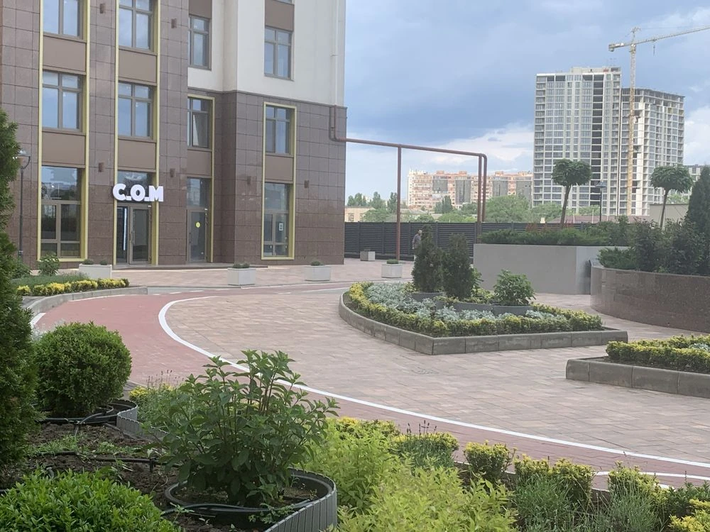 Sale of a 2-bedroom apartment in a new complex near