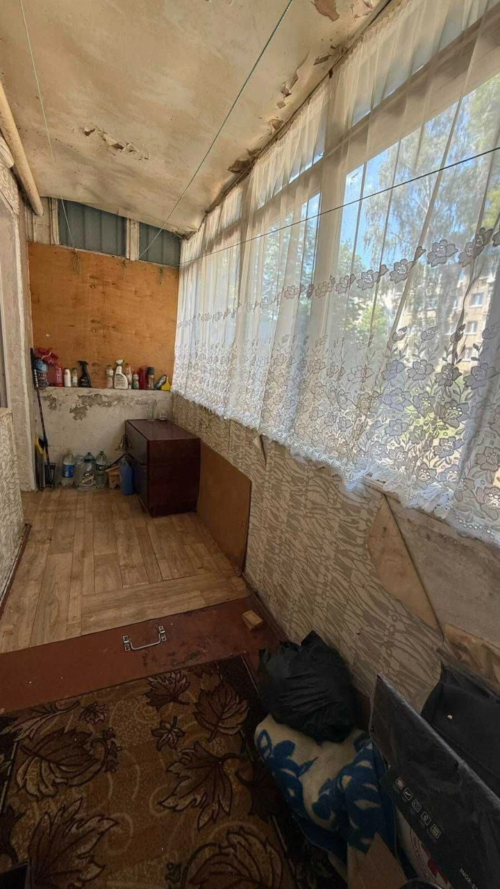 Продається 2-кімнатна квартира, 52 кв.м., 1 поверх, Алмазний