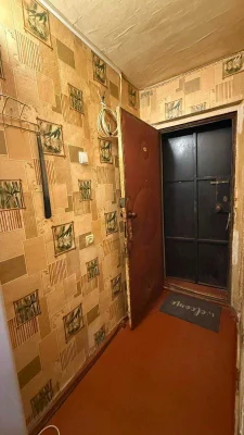 Продається 2-кімнатна квартира, 52 кв.м., 1 поверх, Алмазний