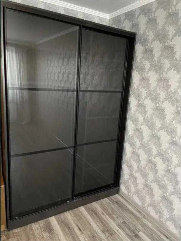 For Sale: 1-bedroom apartment on Gvardeys Shirontsev, 5 minutes from metro