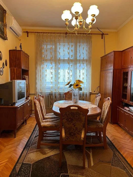 Продаж 4.кім.квартири в центральній частині міста вул. Берче