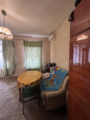 Продам 2-к квартиру з АГВ та горищем на Б. Хмельницького(3-1