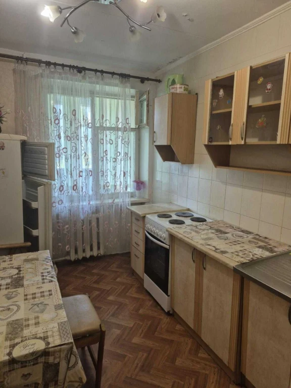Продам 1 ком. квартиру пр. Добровольского