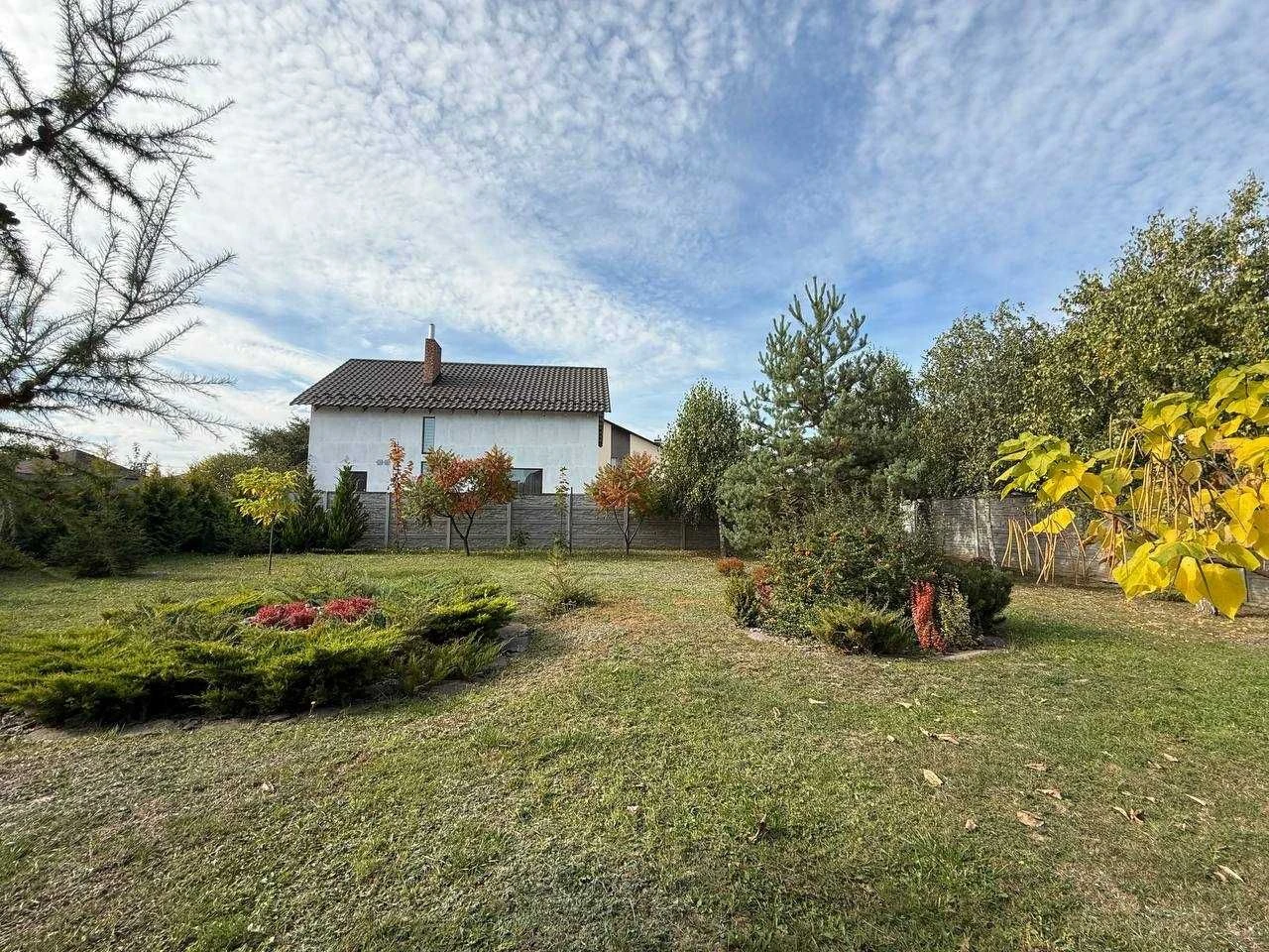 Land for sale in Pyrogovo, with utility connections