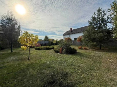 Land for sale in Pyrogovo, with utility connections