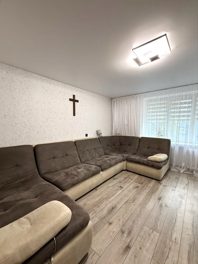 ПРОДАЖ‼️ 2 кімнатна квартира‼️ Чешка! Р-н Центр. Укомплектов