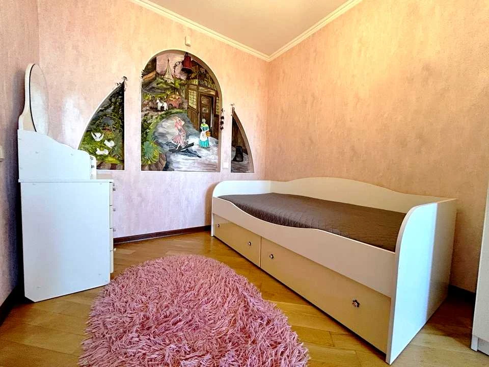 Квартира. Черновцы, улица Алмазова