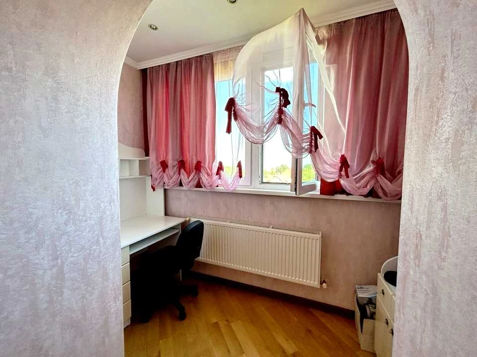 Квартира. Черновцы, улица Алмазова