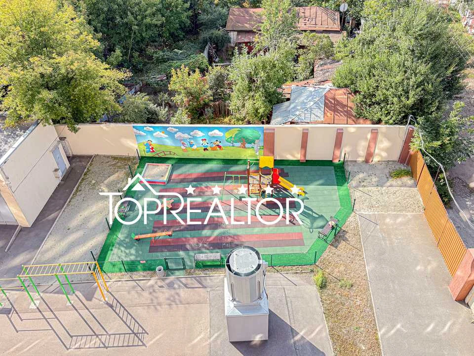 Квартира. Харків, Молочна вулиця