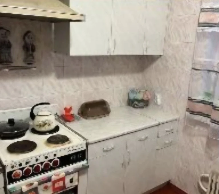 Продаж 2-кімнатної квартири, вул. Нескорених, м. Салтовський, пр. Тракторобудівників