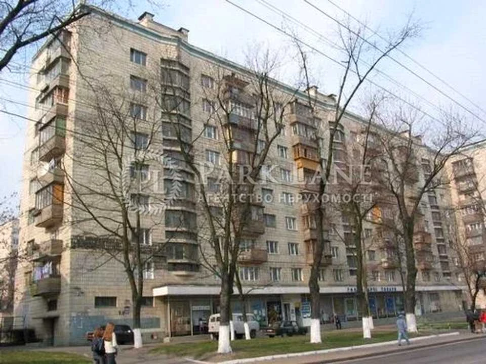 Квартира. Киев, Кириловская улица