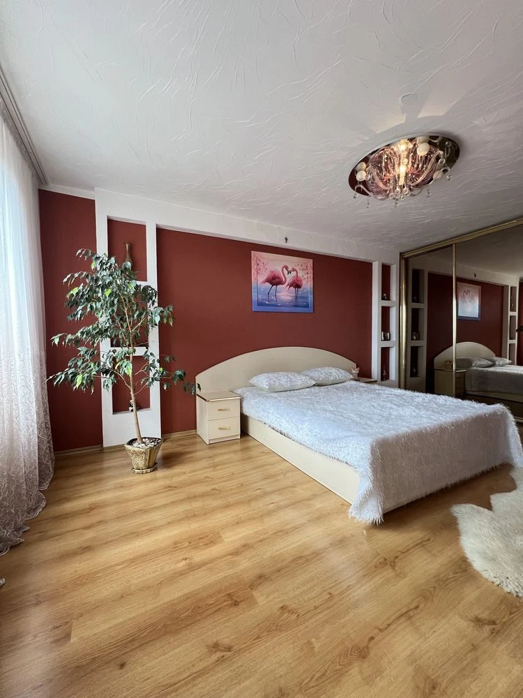 4 room apartment 140 sq m with renovation, two-level, Frankivsky district