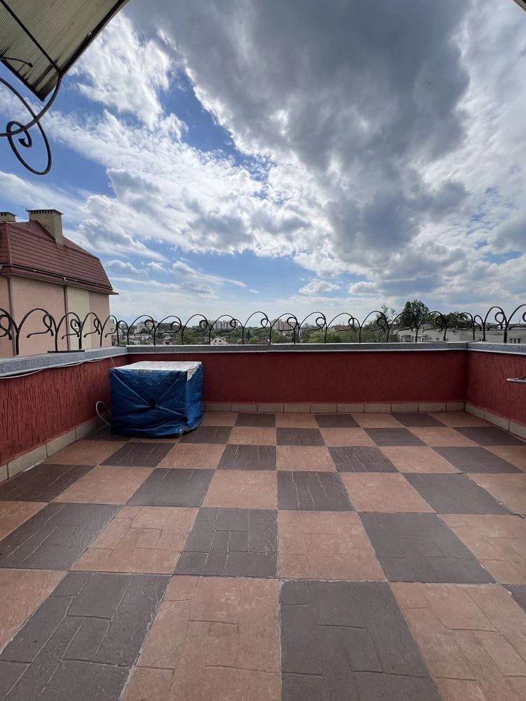 4 room apartment 140 sq m with renovation, two-level, Frankivsky district