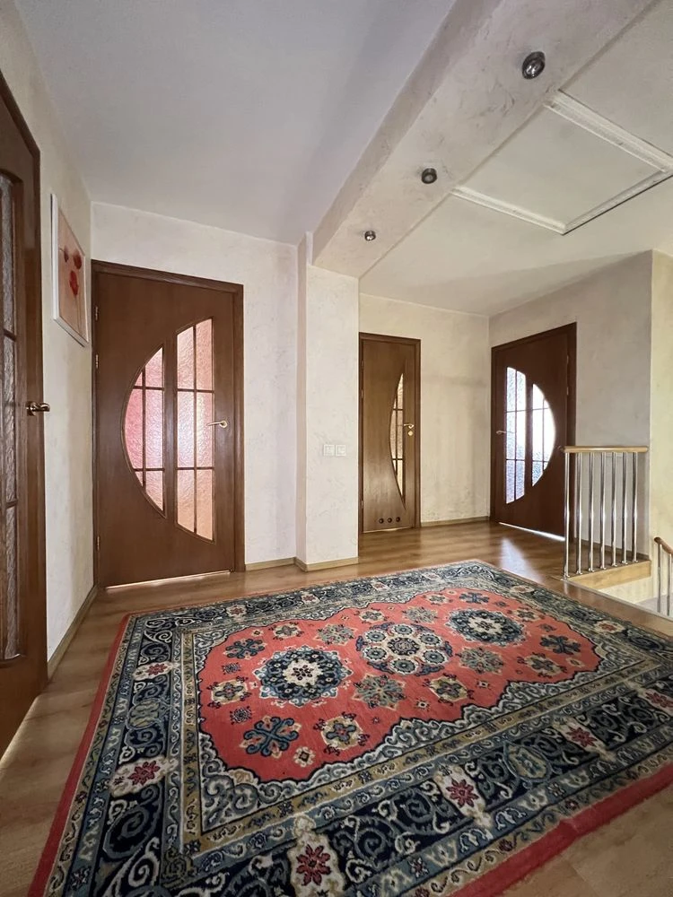 4 room apartment 140 sq m with renovation, two-level, Frankivsky district