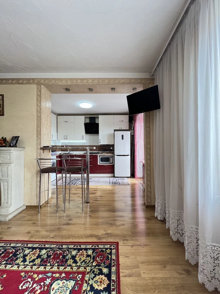 4 room apartment 140 sq m with renovation, two-level, Frankivsky district